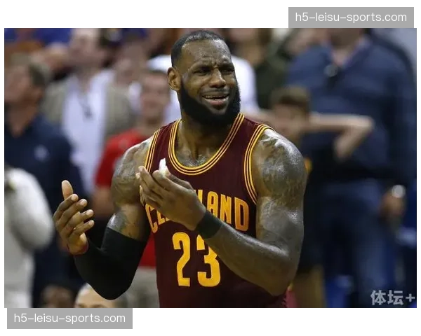 迪金斯-史密斯加盟天空，风暴七届全明星转投芝加哥